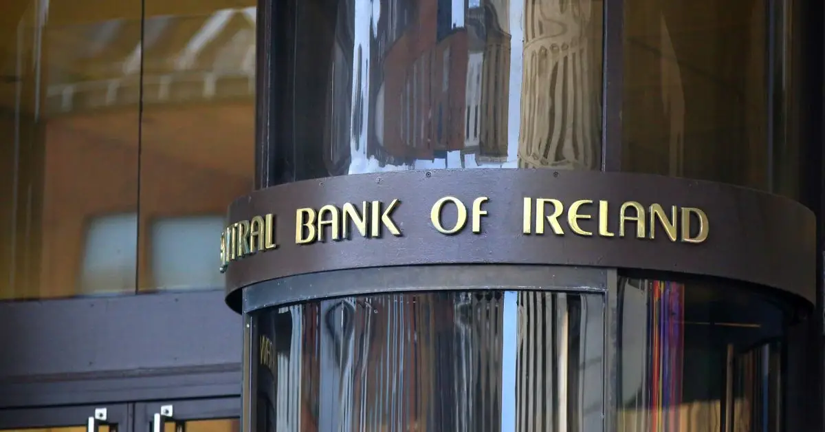 आयरलैंड के सेंट्रल बैंक ने सोशल मीडिया इन्फ्लुएंसर्स द्वारा 'भ्रामक' क्रिप्टो विज्ञापनों की चेतावनी दी
