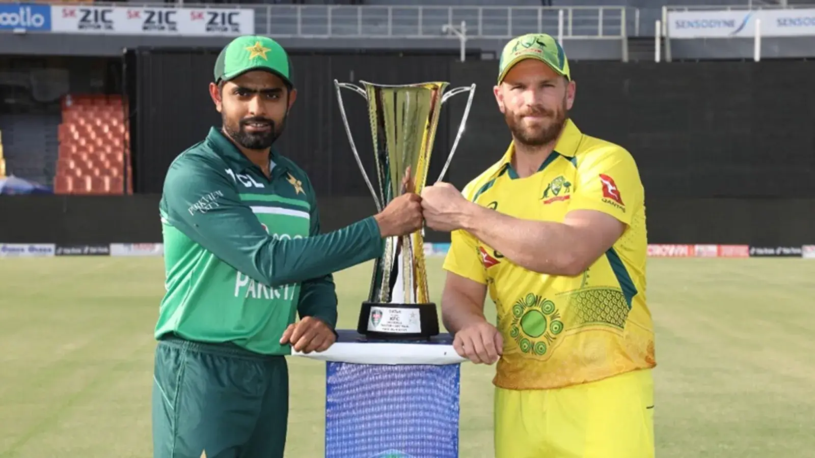  पाकिस्तान बनाम ऑस्ट्रेलिया लाइव क्रिकेट स्कोर, पहला वनडे: बाबर आजम ने मैदान में उतरने का विकल्प चुना, प्रत्येक टीम के लिए दो पदार्पणकर्ता |  क्रिकेट
